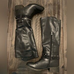 Rampage Black Boots, woman size 7.5M, round toe,